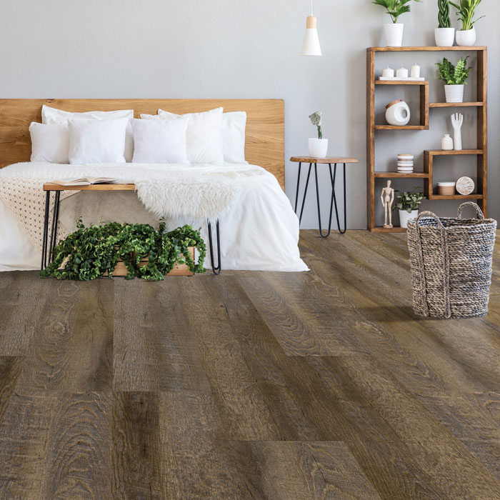 Falcon's Crest Plus - Handsewn Oak